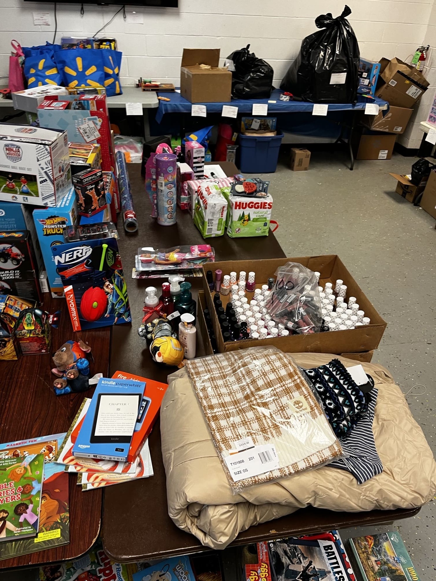 Toy and Food Drive photo 4